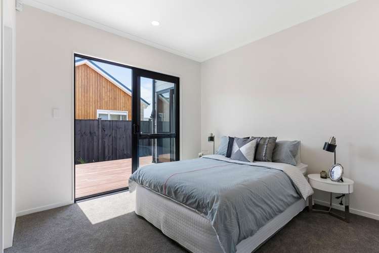 9 and 13 Arahi Road Clevedon_14