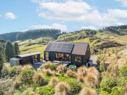 Tranquil location for Central Plateau cabin