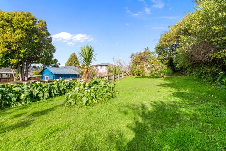 60 Glengarry Road Glen Eden_17