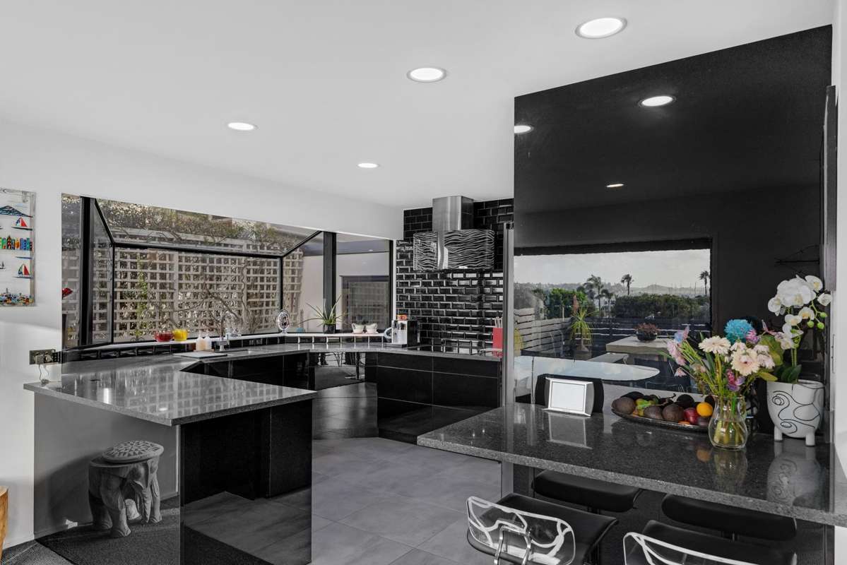 2 Compass Point Way_5