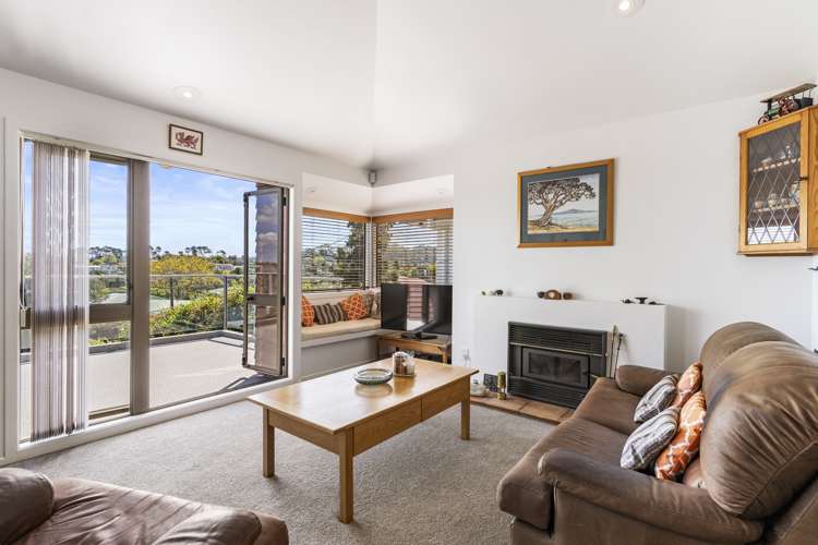 8 Webb Place Forrest Hill_5