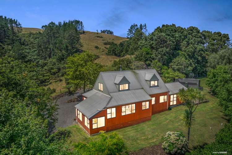 182b Chamberlain Road Bombay_0