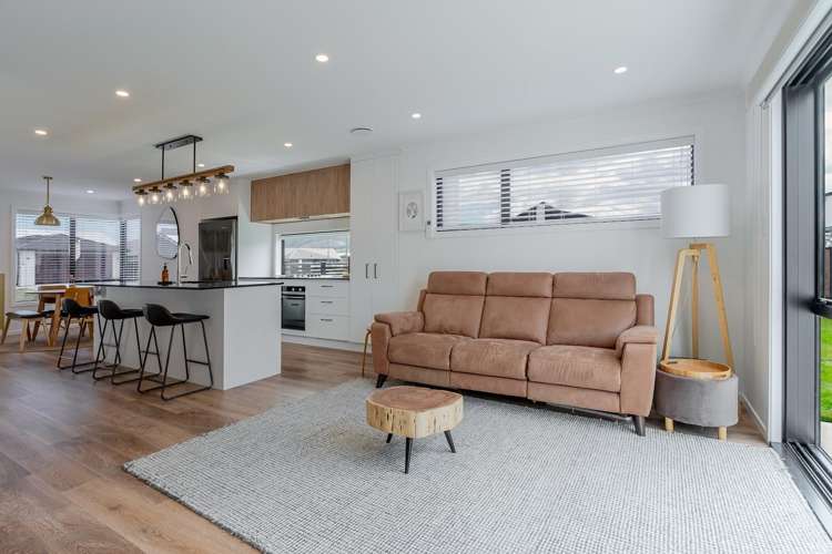 36 Cynisca Crescent Wallaceville_6