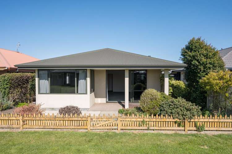 25 Ivy Crescent Richmond_21