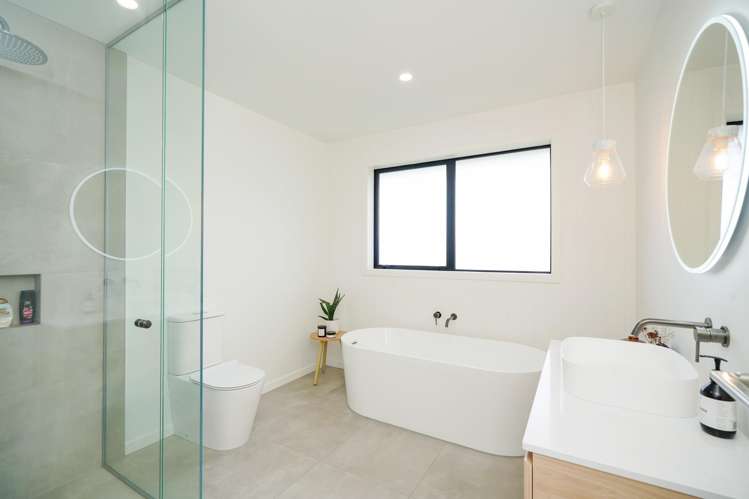 6 Chatham Rise Seaward Bush_27