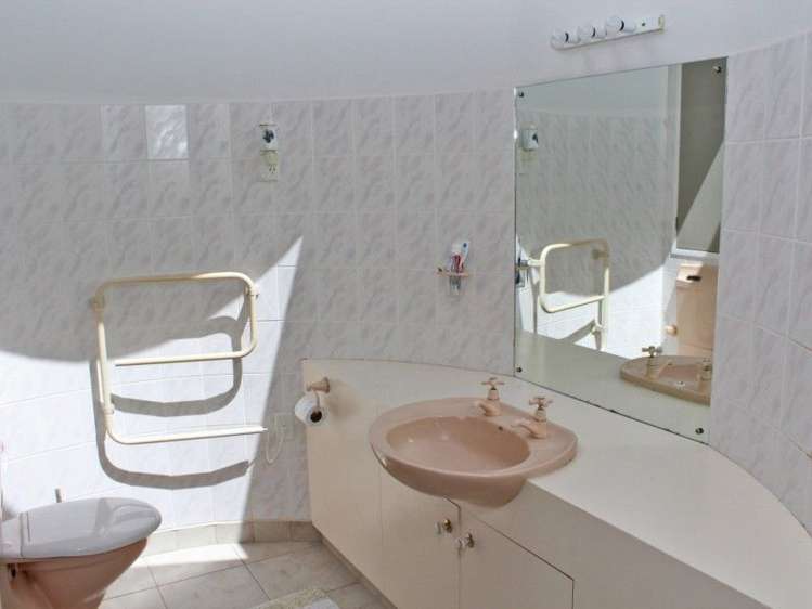 19 Pine Grove Tairua_9