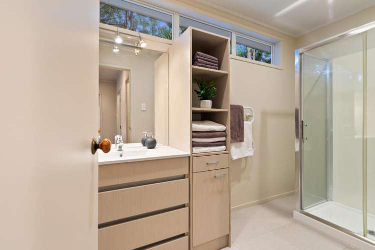 3a Sylvan Valley Avenue Titirangi_6