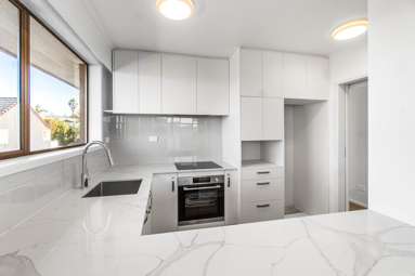 2/30 St Vincent Avenue_4