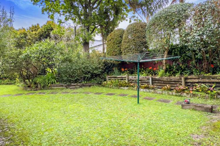 2/5 Sharon Road Waiake_17