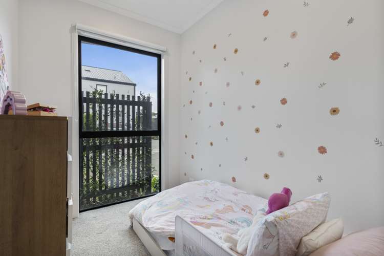 2/1 Genevieve Lane Hobsonville_5