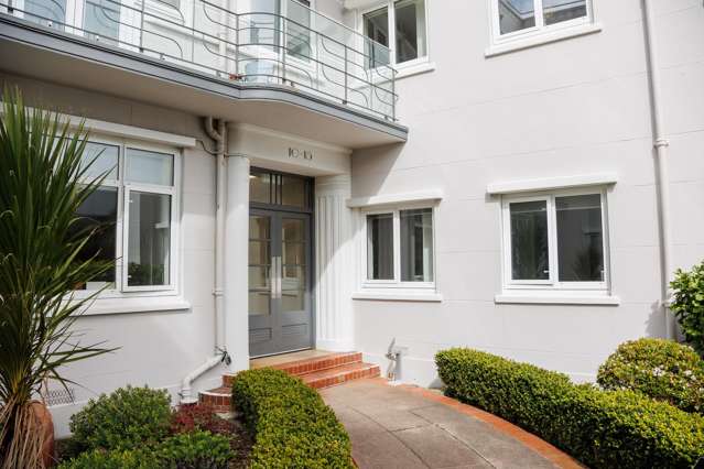 12a/48 Oriental Parade Oriental Bay_1