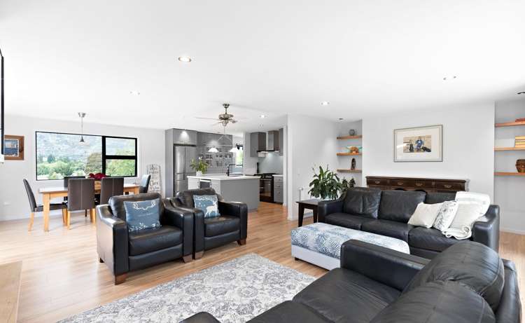 289 Riverbank Road Wanaka_5