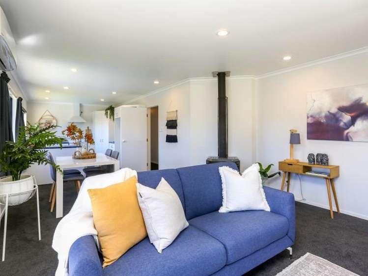 55 Roto Street Hurdon_11