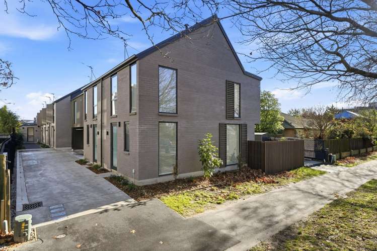 4-8/7 Grove Road Addington_21