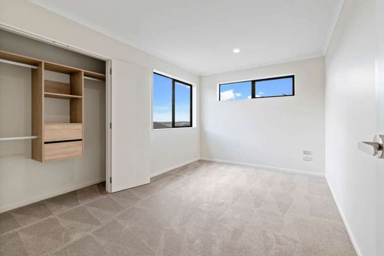 1 Ballyliffin Drive Flat Bush_12