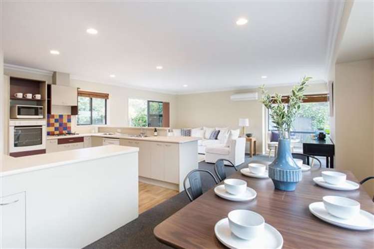 22 Saint Keverne Close Burwood_3