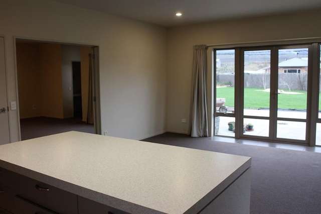 27 Ferry Lane 10126_2