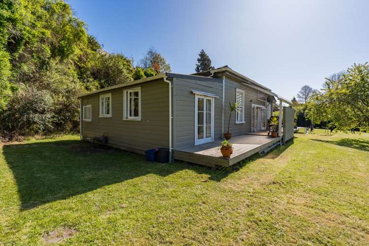 83 Golf Road Taumarunui_21