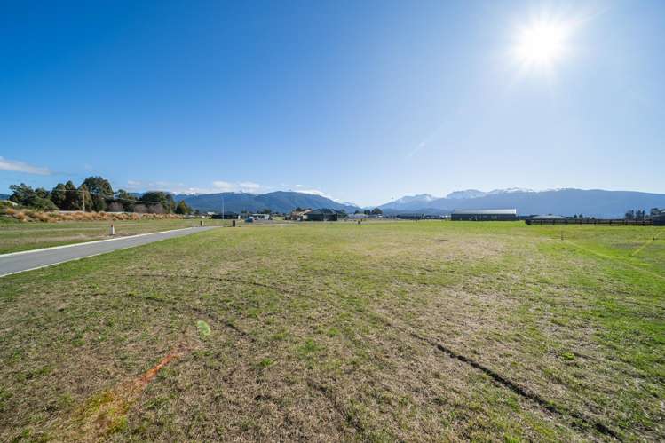 13 Tukare Loop Te Anau_6