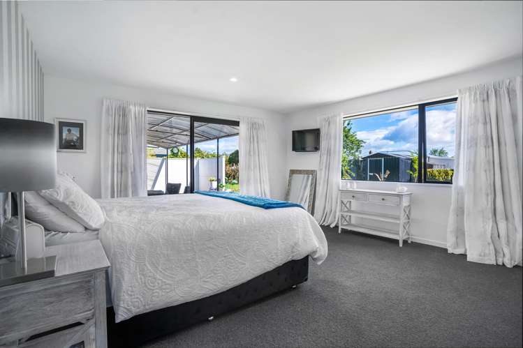 28 Talboys Drive Winton_15