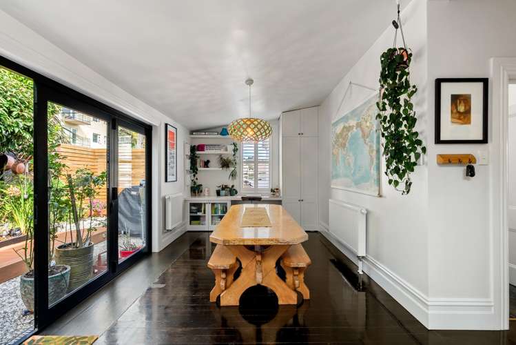 73 Austin Street Mount Victoria_12