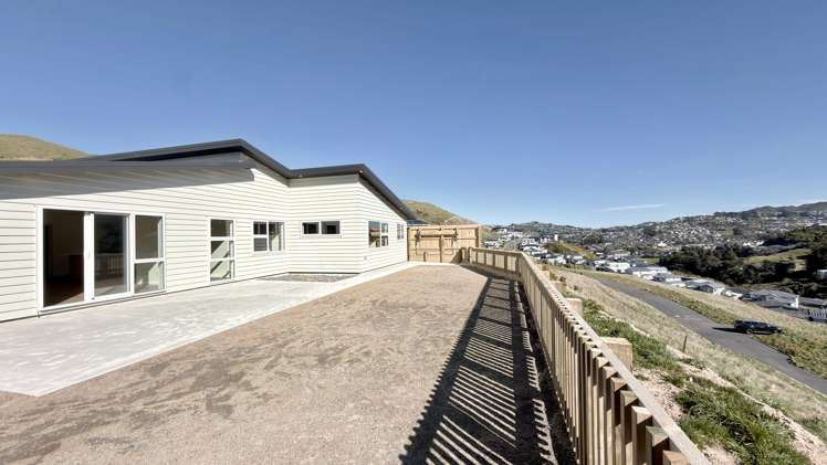 41 Crompton Avenue_0