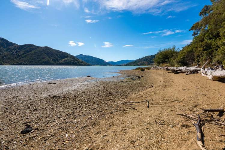 780 Queen Charlotte Drive Havelock_23