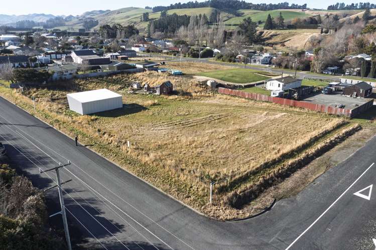 12 Leslie Street Waiau_7