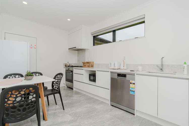 4 Sydney Place Flagstaff_23