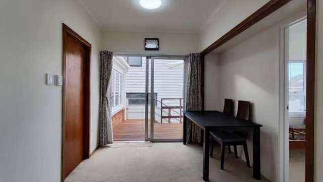 52 **Old lake Road Devonport_4