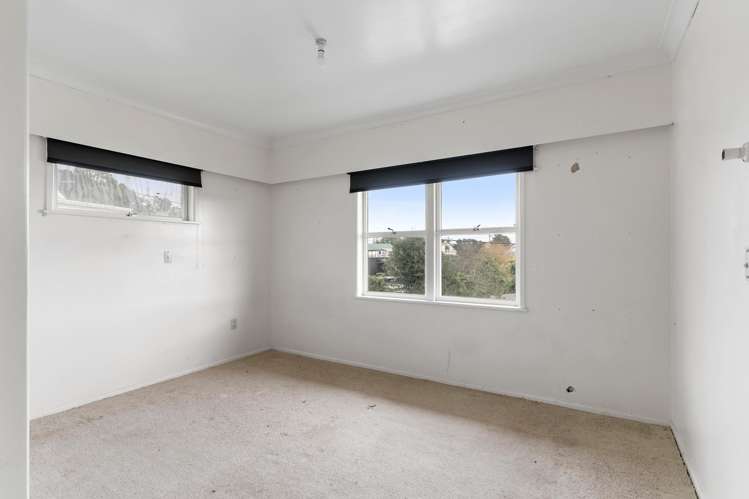 5 Pohutukawa Avenue Red Beach_10