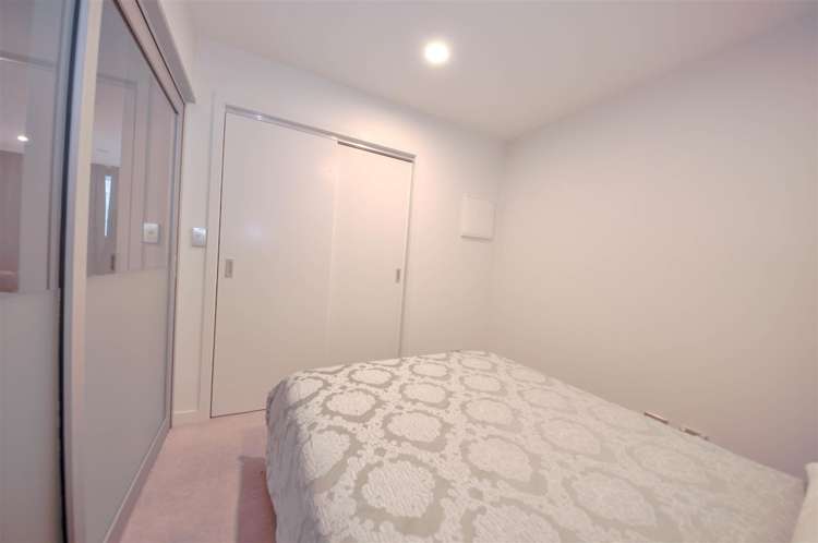 805/75 Victoria Street West 10015_4