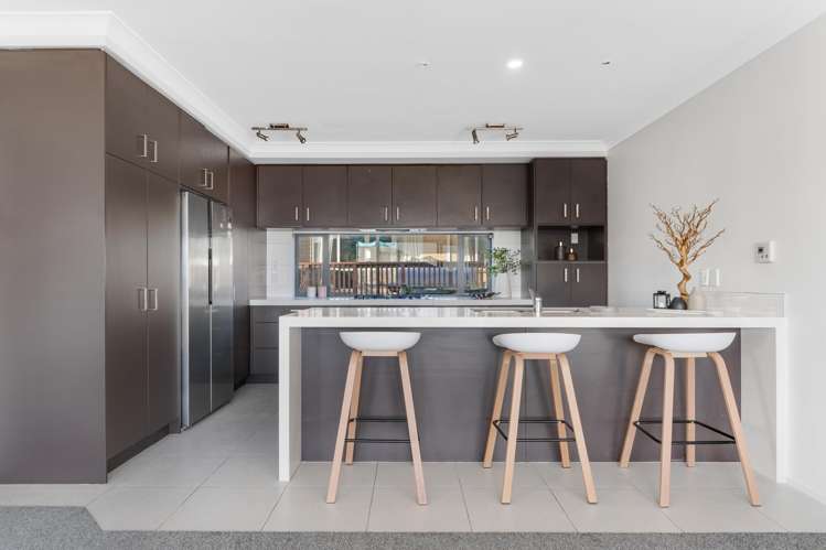 5 Woolaston Place Flat Bush_2