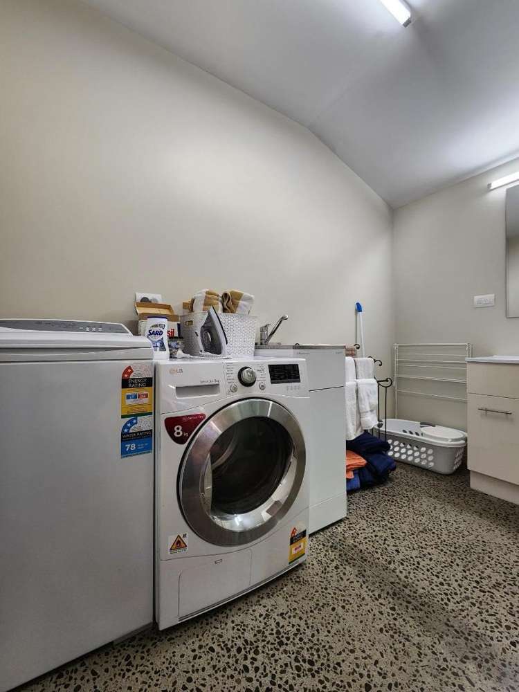 2/1152a South Road Oakura_7