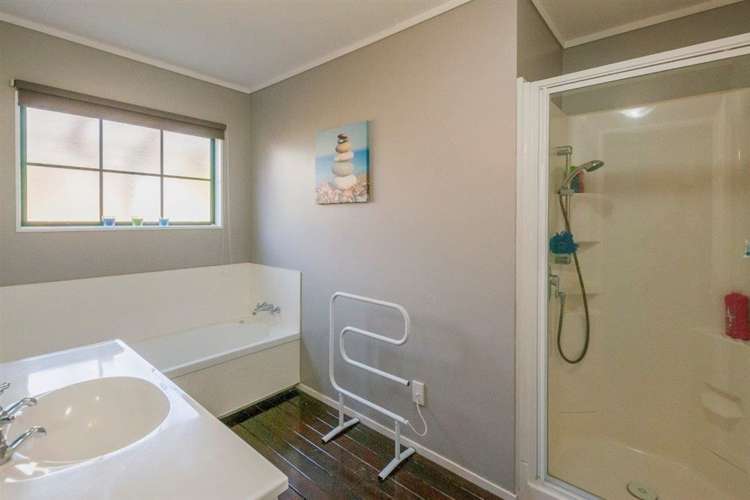 73 Aston Road Waikanae_15