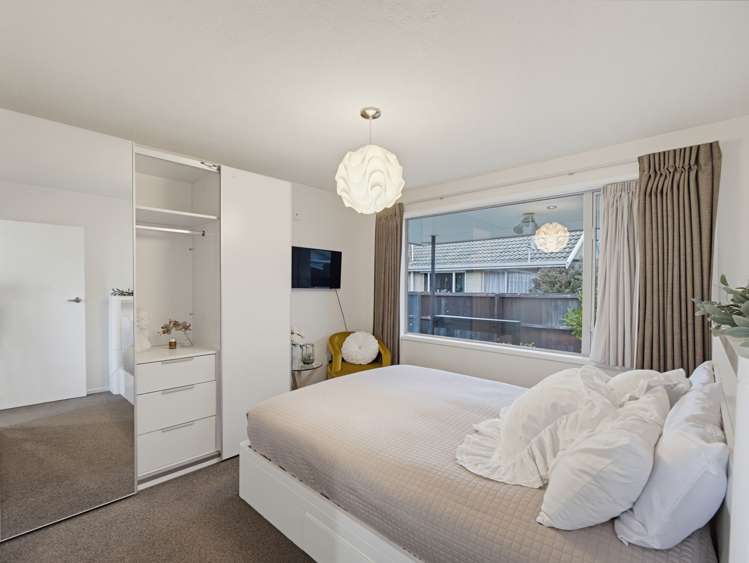 2/4 Queenspark Drive Parklands_12