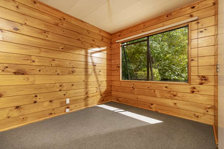 1074 Peak Road Helensville_13