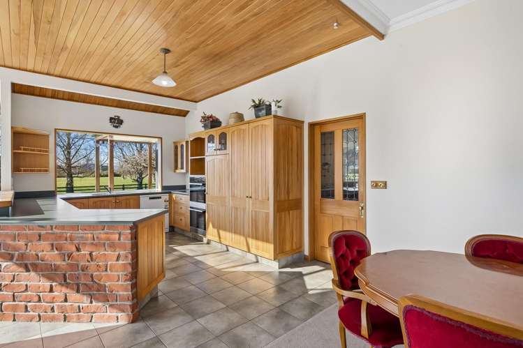102 Huntly Road_2