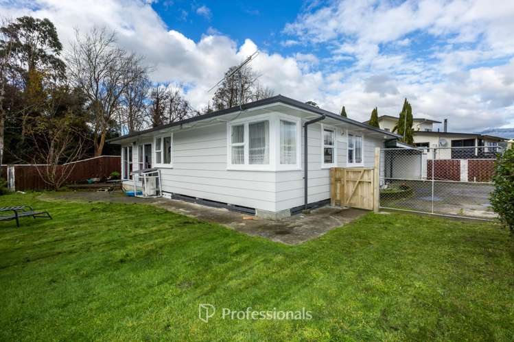8 Longfellow Street Trentham_21