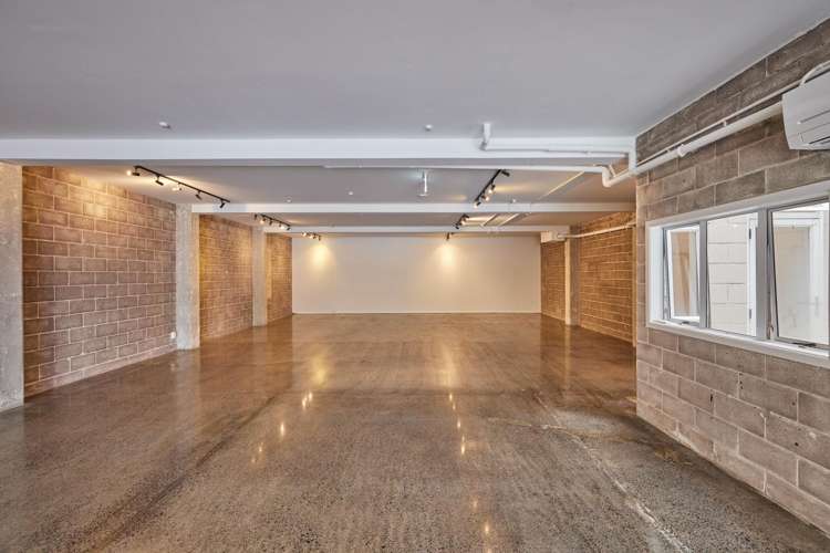 20 Newton Road Newton_1