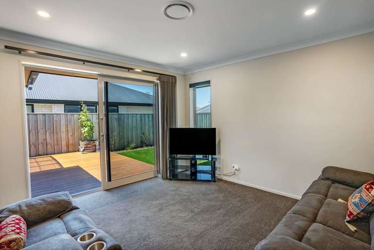 68 Quinn Crescent Woodend_12