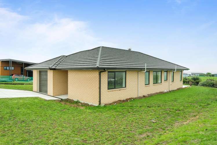 10 Waihinahina Way Mahia_26
