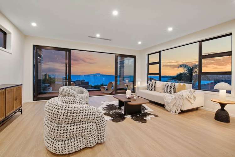 31 Churchill Road Murrays Bay_4