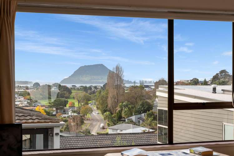 55 Hillcrest Road Otumoetai_8