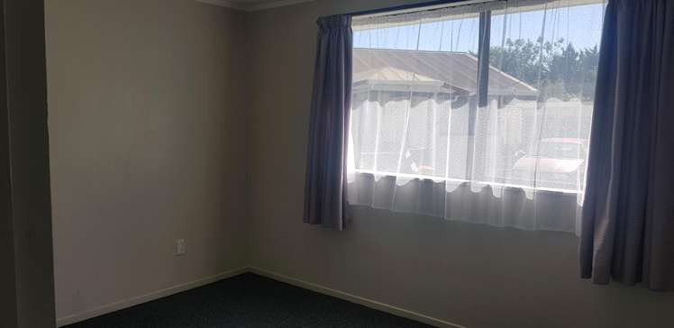 8B Jet Place Pukehangi_6