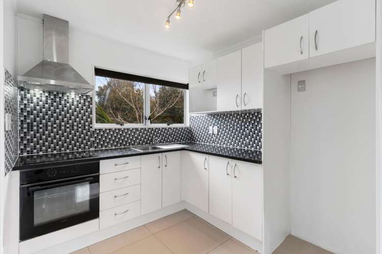 2/42 Moncrieff Avenue_4