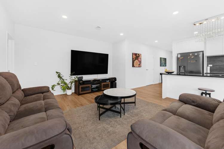 13 Hollowout street Takanini_9