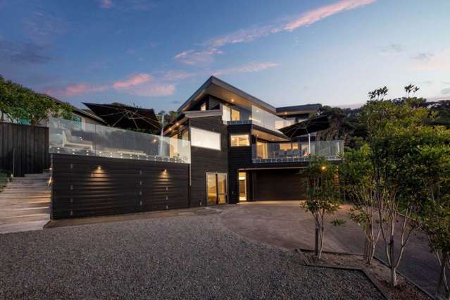 26 Rayner Road Piha_4