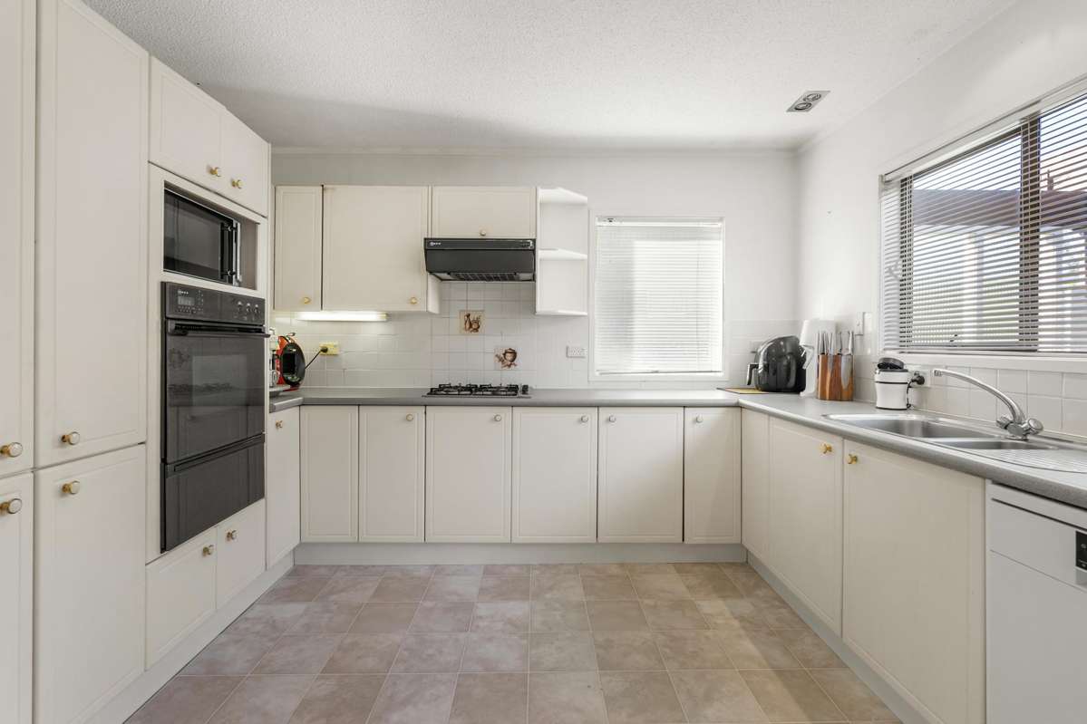 10 Oaktree Avenue_2