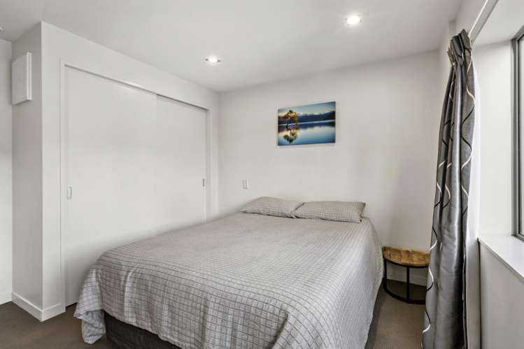 7O/10 Lorne Street Te Aro_8